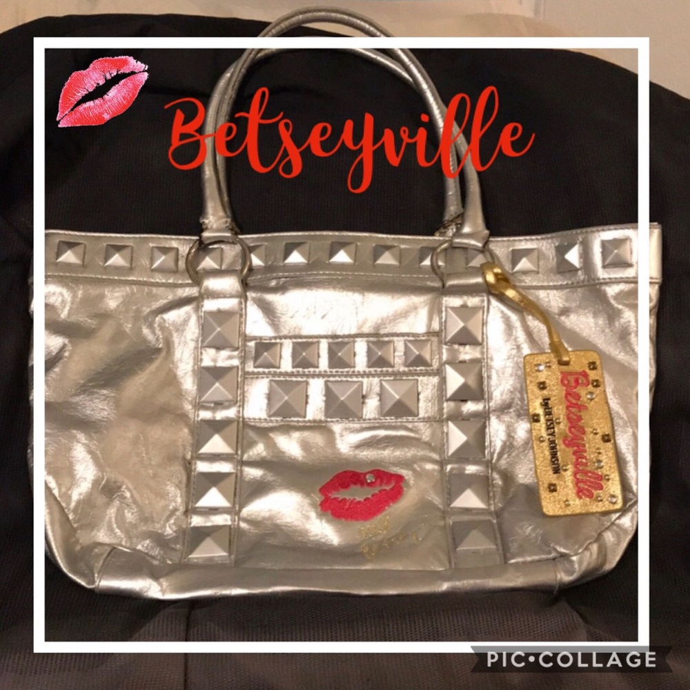 Silver Metallic Betseyville Purse